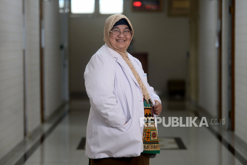 Direktur Yayasan Riset dan Pelatihan Respirasi Indonesia (RPRI), Prof Erlina Burhan, MSc, SpP(K).
