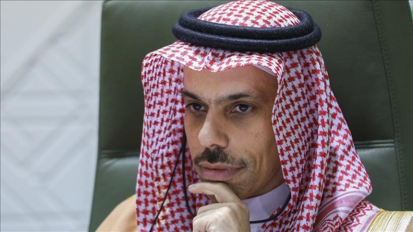 Menteri luar negeri Arab Saudi dan Amerika Serikat bertukar pandangan tentang berbagai topik dalam percakapan telepon Senin malam (9/8).