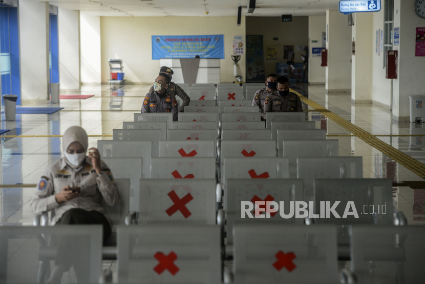Terminal Pulo Gebang sudah hapus SIKM sebagai syarat bagi calon penumpang (Foto: suasana Terminal Pulo Gebang)