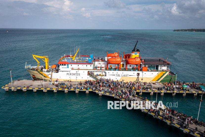 Tol Laut Jadi Andalan Transportasi Wilayah 3TP di Indonesia