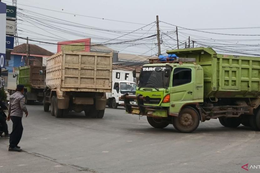 ATTB usulkan pembangunan jalan khusus truk tambang.