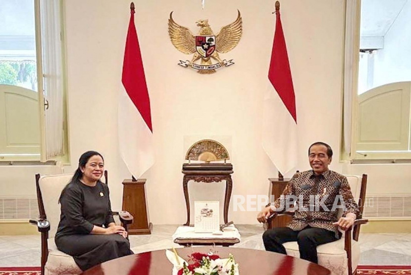 Ketua DPR yang juga Ketua DPP PDIP, Puan Maharani bertemu dengan Presiden Joko Widodo (Jokowi) pada Jumat (24/3) di Istana Kepresidenan, Jakarta. 