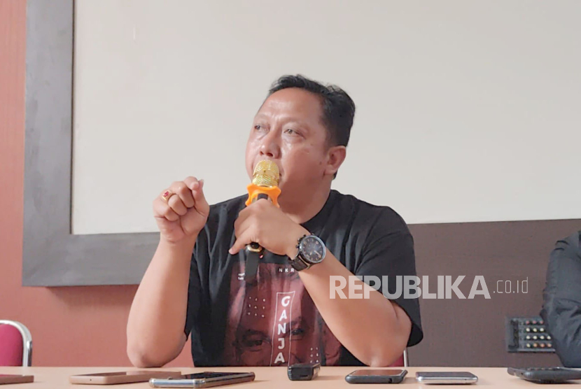 Komentar Ketua DPC PDI Perjuangan Boyolali Susetya Kusuma Dwi Hartanta terkait kejadian dugaan penganiayaan oleh oknum TNI kepada relawan Ganjar, Ahad (31/12/2023). 