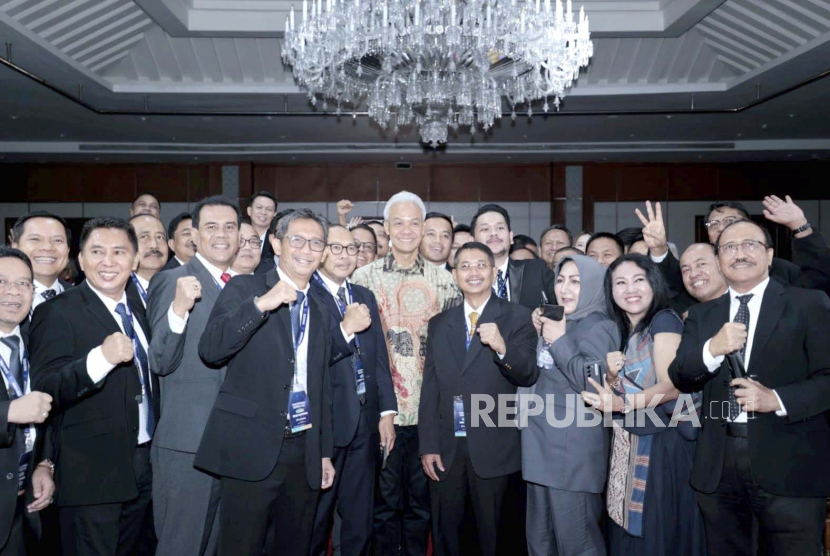 Calon presiden (capres) nomor urut 3, Ganjar Pranowo menghadiri Rapat Koordinasi Pimpinan Nasional (Rakorpimnas) Ikatan Nasional Konsultan Indonesia (Inkindo), di Hotel Grand Sahid, Jakarta, Kamis (14/12/2023). 