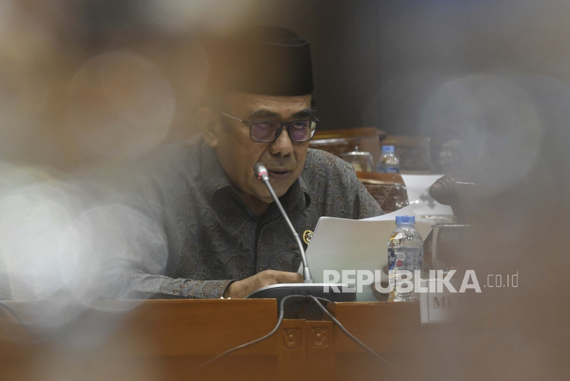 Menteri Agama Fachrul Razi mengatakan bentuk kekerasan dan intoleransi seperti itu tidak bisa dibenarkan atas alasan apapun. Termasuk kekerasan atas nama Islam.