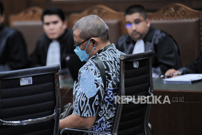 Terdakwa kasus dugaan korupsi pengelolaan tata niaga komoditas timah Suranto Wibowo mengikuti sidang perdana di Pengadilan Tipikor, Jakarta, Rabu (31/7/2024). 