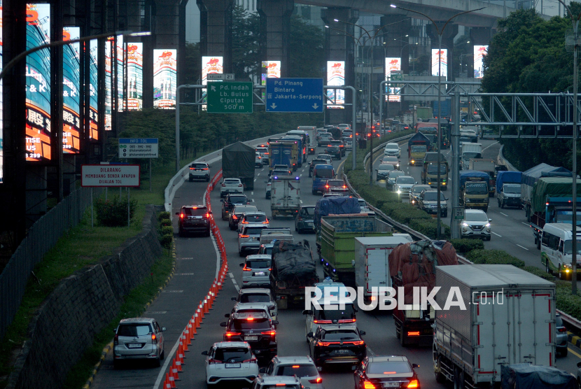 Rekayasa Lalin di Jalan TB Simatupang Diberlakukan, Satu Lajur Tol Fatmawati 2 Digratiskan