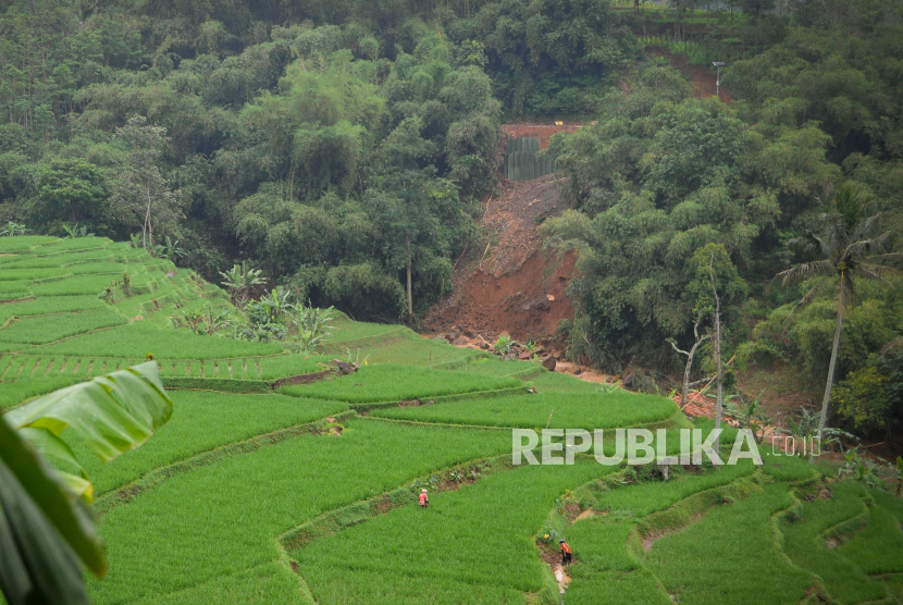 Badan Geologi mengingatkan Pemerintah Kabupaten Garut, Jawa Barat, maupun masyarakat tentang pentingnya mitigasi bencana agar terhindar dari risiko bencana. 