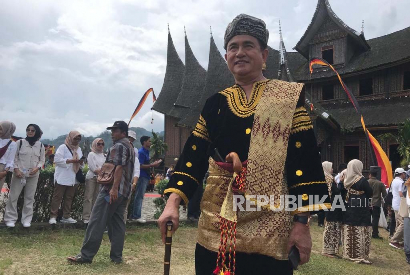 Ketua Umum DPP Partai Bulan Bintang, Yusril Ihza Mahendra di Istano Pagaruyung, Kabupaten Tanah Datar, Provinsi Sumbar, Sabtu (29/4/2023) 