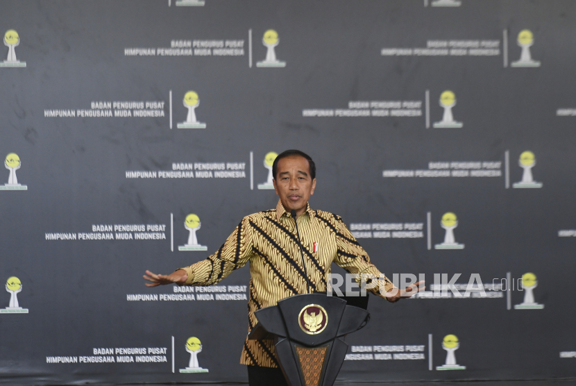 Presiden Joko Widodo. Jokowi mengajak semua pihak memunculkan cara-cara baru dalam berkompetisi mewujudkan Indonesia maju, karena persaingan antarnegara tidak mudah.