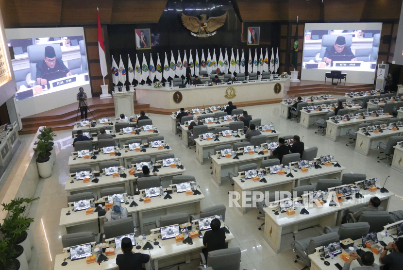 Rapat Paripurna dengan Agenda Penutupan Masa Sidang I Tahun Sidang 2023/2024 di Ruang Sidang Paripurna Gedung DPRD Jabar, Jalan Diponegoro, Kota Bandung, beberapa waktu lalu. 