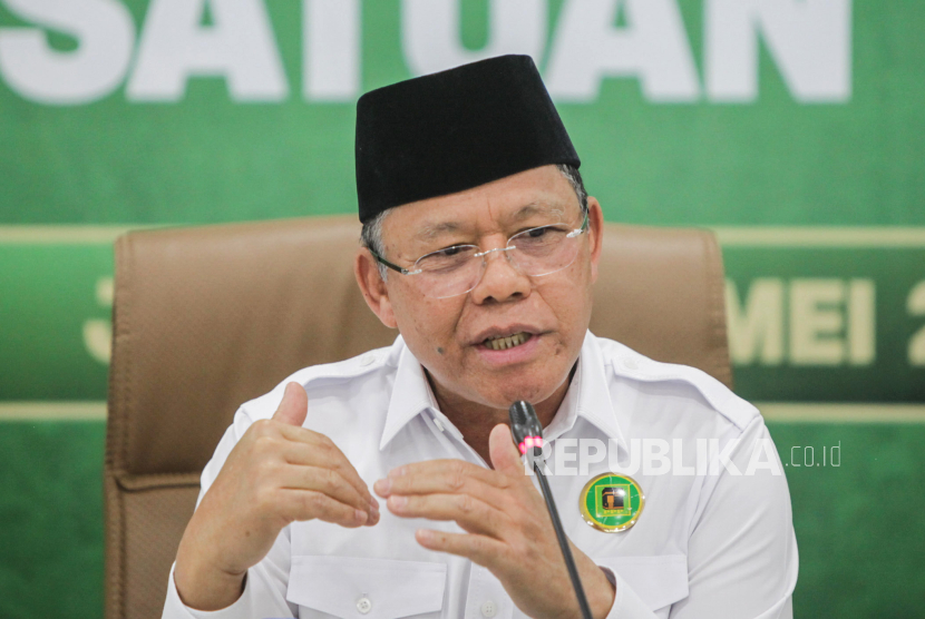 Plt Ketua Umum PPP Muhamad Mardiono menyampaikan konferensi pers di Jakarta, Rabu (22/4/2024). 