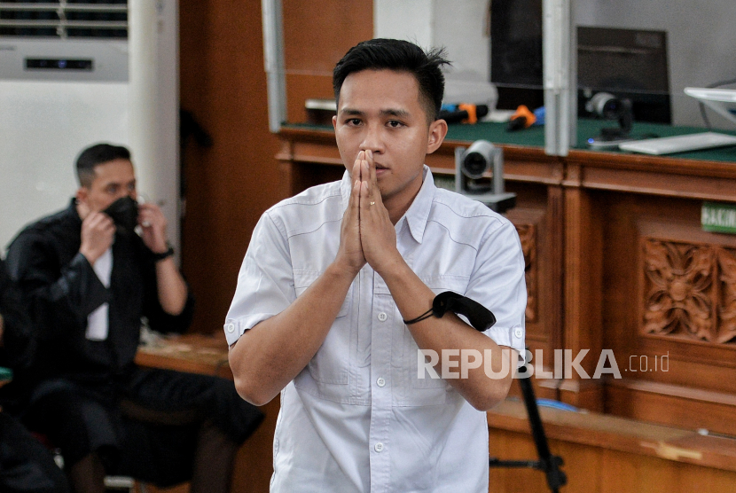 Langkah polisi untuk memberi perlindungan kepada terpidana Richard Eliezer dinilai sudah tepat. Foto ilustrasi Eliezer  saat menjalani sidang vonis dalam kasus dugaan pembunuhan berencana terhadap Brigadir J, di Pengadilan Negeri Jakarta Selatan, Rabu (15/2/2023). 