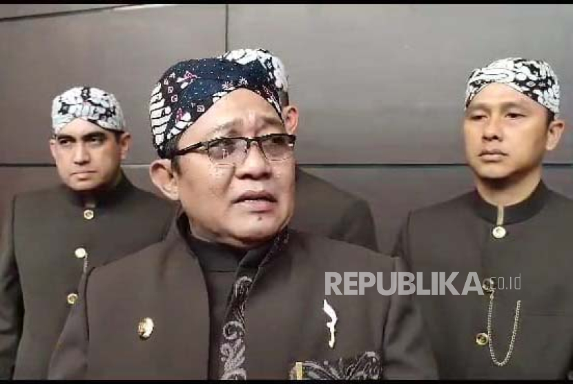 Bupati Tasikmalaya Ade Sugianto saat diwawancara, Rabu (26/7/2023). 