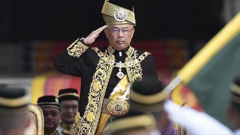 Raja Malaysia Yang di-Pertuan Agong Al-Sultan Abdullah Sultan Ahmad Shah pada Senin (13/9) meminta para anggota parlemen tidak menempatkan nasib negara dan rakyat sebagai pertaruhan politik mereka.
