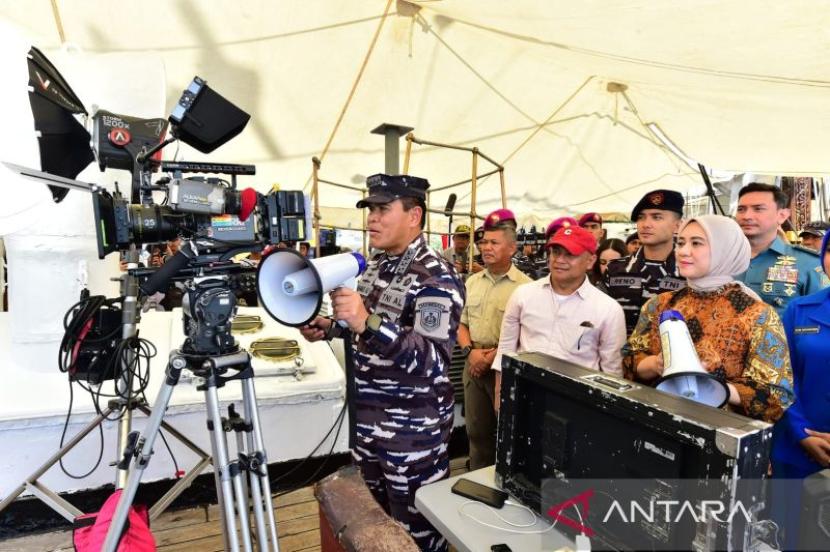 KSAL resmikan pembuatan film Hostage’s Hero di KRI Dewaruci.