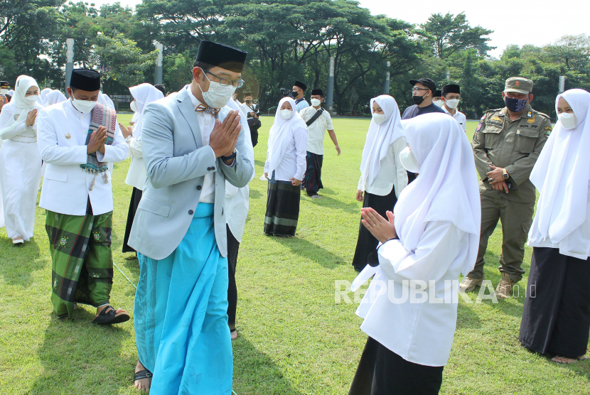 Upacara Hari Santri Nasional Di Lapangan Gasibu | Republika Online