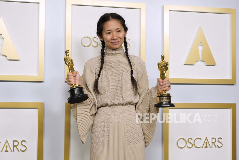Chloe Zhao, winner of the awards for best picture and director for 