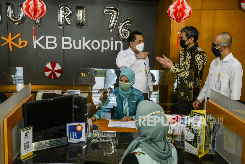 PT Bank KB Bukopin telah menerbitkan obligasi berkelanjutan I KB Bukopin tahap I dan obligasi subordinasi berkelanjutan III KB Bukopin tahap I tahun 2021.