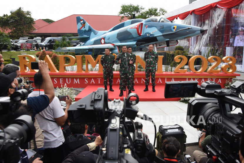 Rapat Pimpinan Tni Republika Online