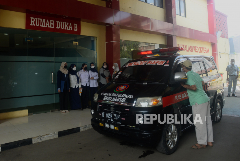 Ilustrasi suasana di RS Polri, Kramat Jati, Jakarta. Jenazah Kasat Narkoba Polres Jaktim yang Diduga Bunuh Diri Dibawa ke RS Polri