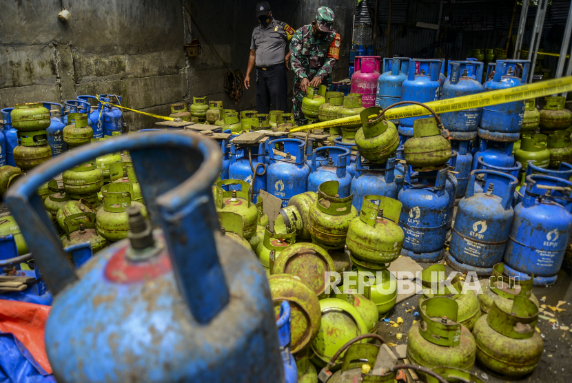 Kasus pengoplosan gas bersubsidi di Bali berhasil dibongkar Polres Buleleng. (Ilustrasi)