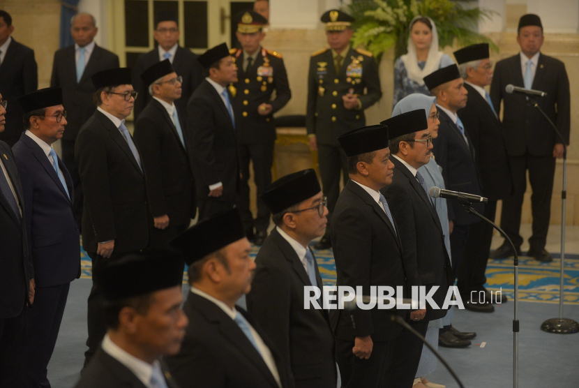 Presiden Prabowo Lantik 16 Anggota Dewan Energi Nasional, Bahlil Lahadalia Jadi Ketua