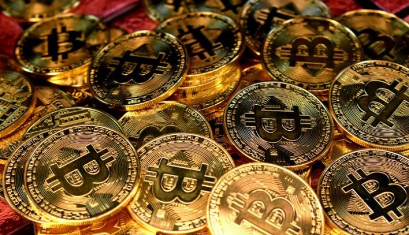 Bitcoin (unsplash/Kanchanara)
