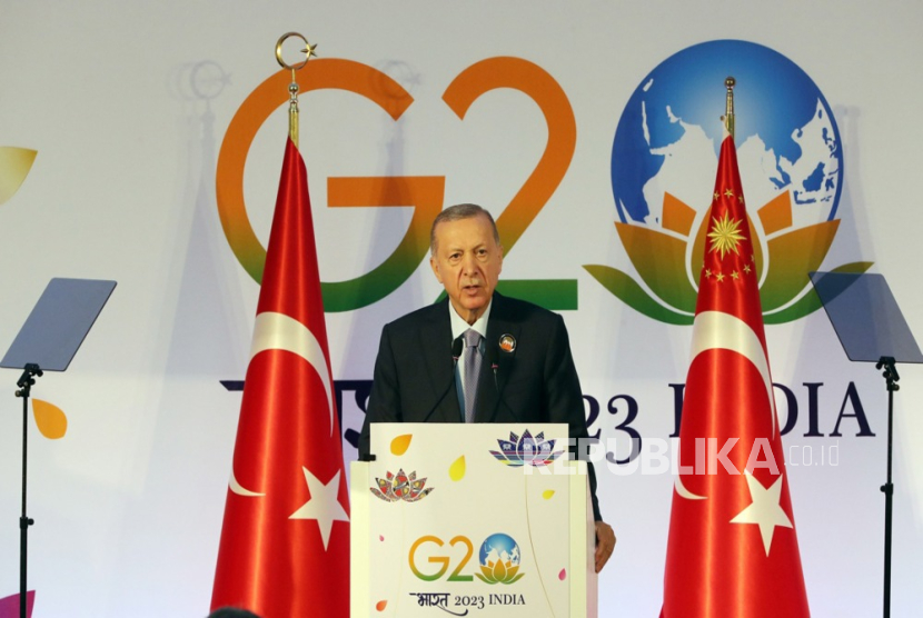 Turkish President Recep Tayyip Erdogan addresses a press conference at the international media center during the G20 Summit in New Delhi, India, 10 September 2023. The G20 Heads of State and Government summit took place in the Indian capital on 09 and 10 September.  