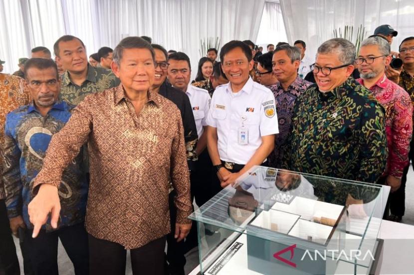 Hashim tegaskan proyek perumahan sosial dongkrak ekonomi nasional.