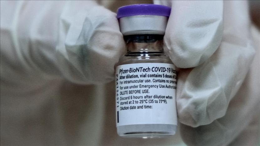 Dosis pertama vaksin Pfizer-BioNTech sudah mulai dibagikan kepada warga di ibu kota Turki, Ankara, pada Jumat (2/4).