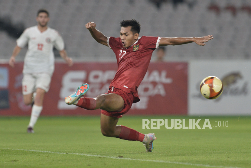 Penyerang timnas U-23 Indonesia dan Bhayangkara FC, Titan Agung.