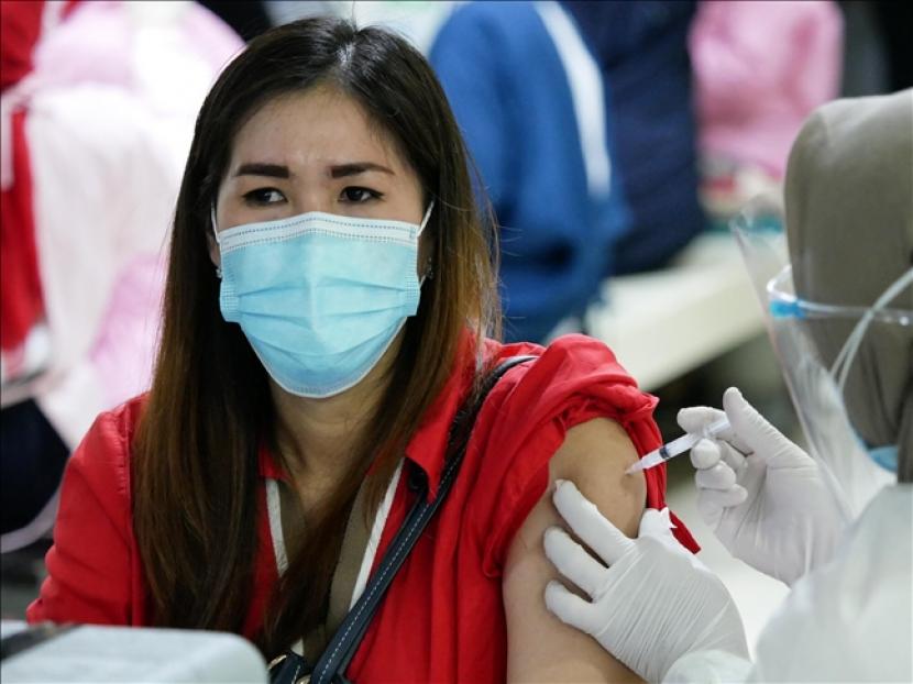 Thailand mencatat penambahan 17.165 kasus Covid-19 pada Selasa (24/8) sehingga total kasus sejak awal pandemi menjadi 1.083.951.