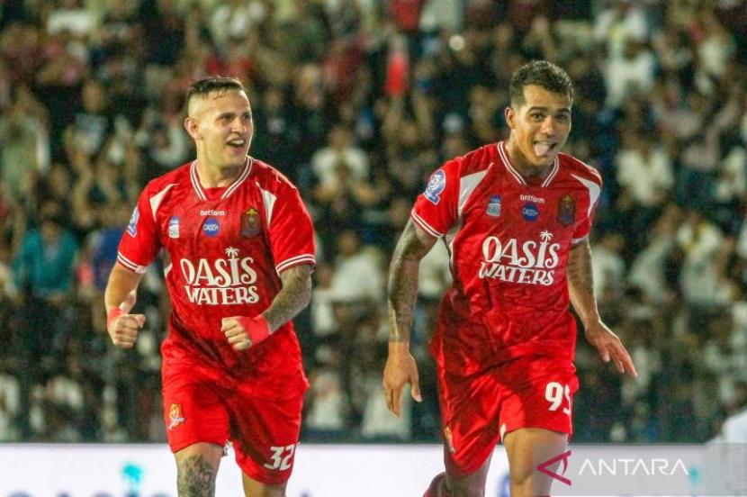 Bojan Hodak sebut gol kedua ke gawang Persib adalah kebodohan.