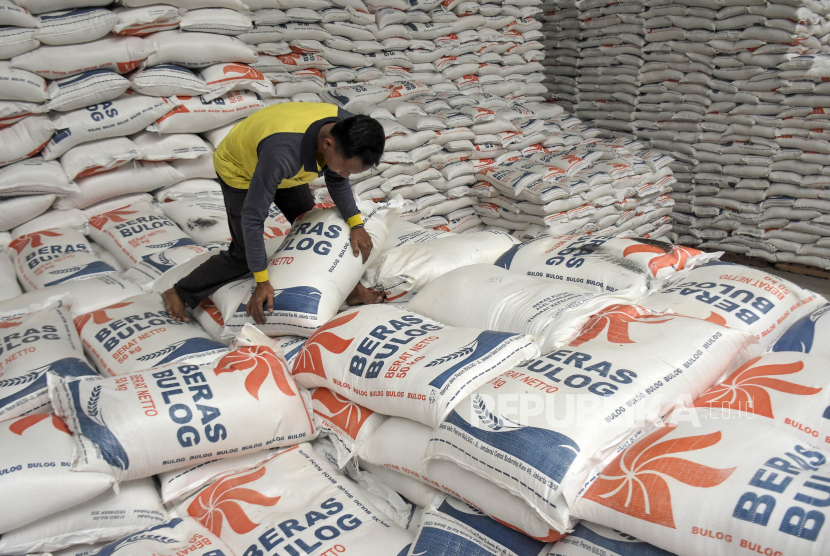 Pemerintah Provinsi Sumatera Selatan memastikan stok beras aman hingga akhir tahun.