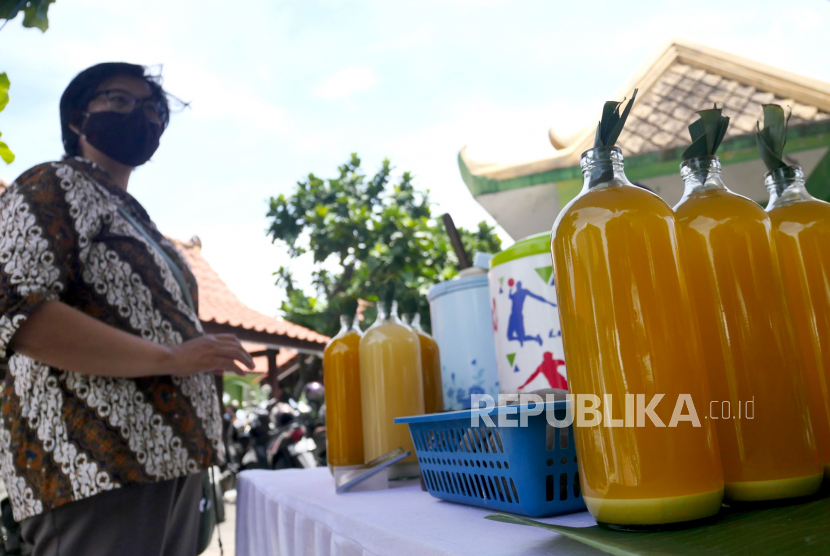 Perkumpulan Dokter Pengembang Obat Tradisional dan Jamu Indonesia (PDPOTJI) memberikan saran dalam membeli jamu secara benar agar masyarakat tidak mudah tertipu.  