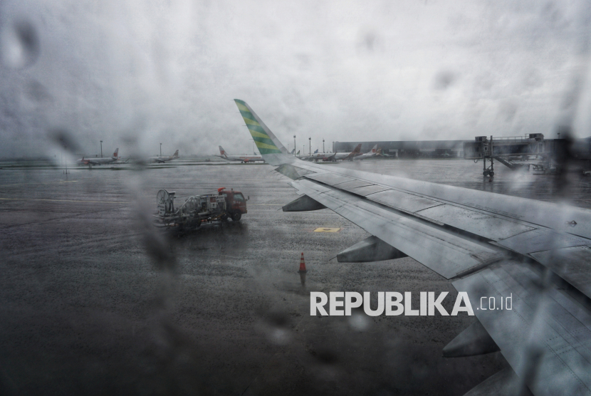 Berwisata Aman di Tengah Ancaman Cuaca Ekstrem Saat Libur Nataru