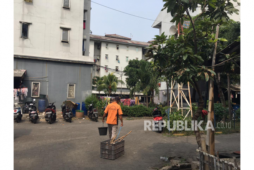Rusunawa (rumah susun sederhana sewa) Muara Angke, Penjaringan, Jakarta Utara. Pemprov DKI kembali memberlakukan tarif rusun karena ekonomi yang sudah membaik.