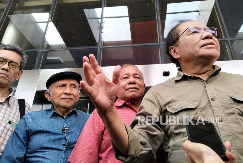 Eks Menko Marves dan Ekuin Rizal Ramli dan Ketua Majelis Syura Partai Ummat Amien Rais di Gedung Merah Putih Komisi Pemberantasan Korupsi (KPK), Jakarta Selatan, Senin (21/8/2023).