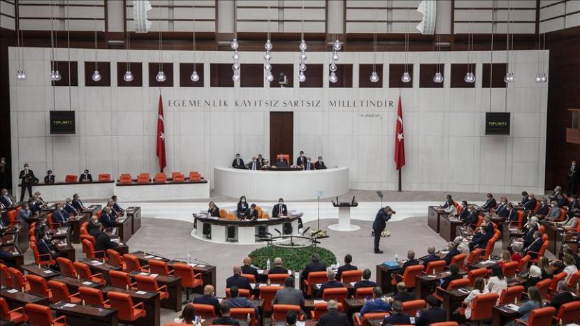 Parlemen Turki perpanjang penempatan pasukan di Lebanon
