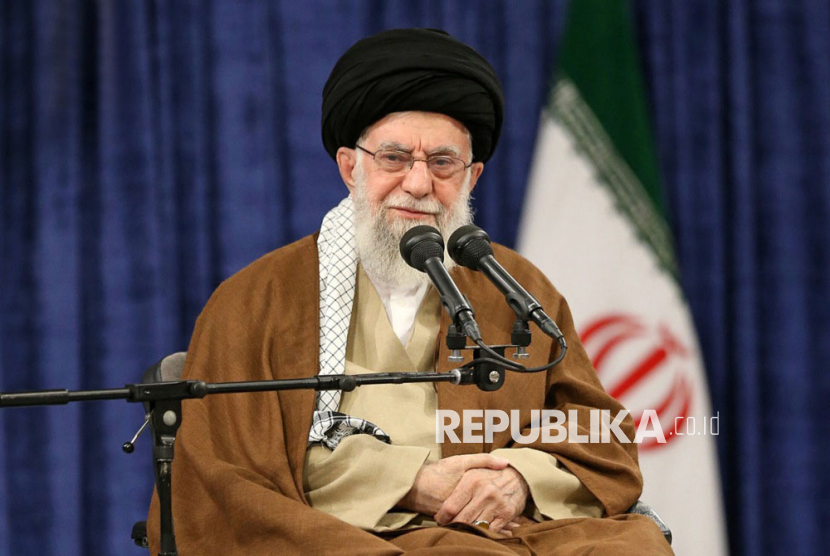 A handout photo made available by the Iranian Supreme Leader office shows Iranian Supreme Leader Ayatollah Ali Khamenei speaking during a ceremony in Tehran, Iran, 23 December 2023. Khamenei condemned Israeli strikes on Gaza adding that he is confident the Palestinian people will triumph and Israel will be eradicated.  