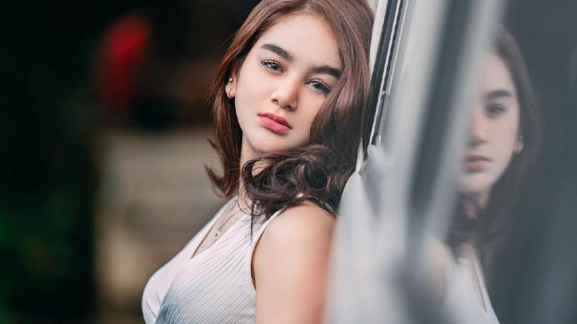 Artis FTV Hana Hanifah