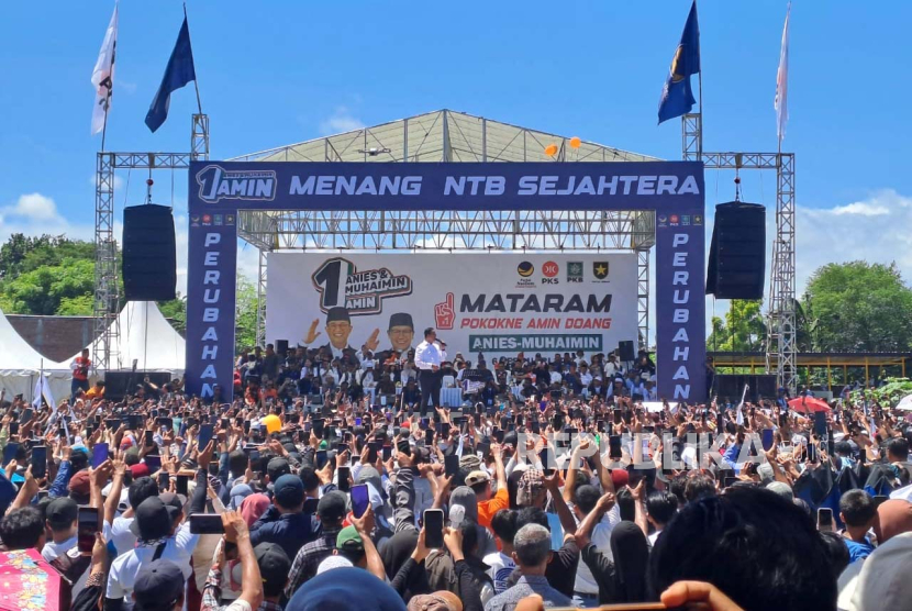 Presidential candidate number 1 Anies Baswedan during a grand campaign activity in Mataram, West Nusa Tenggara (NTB).