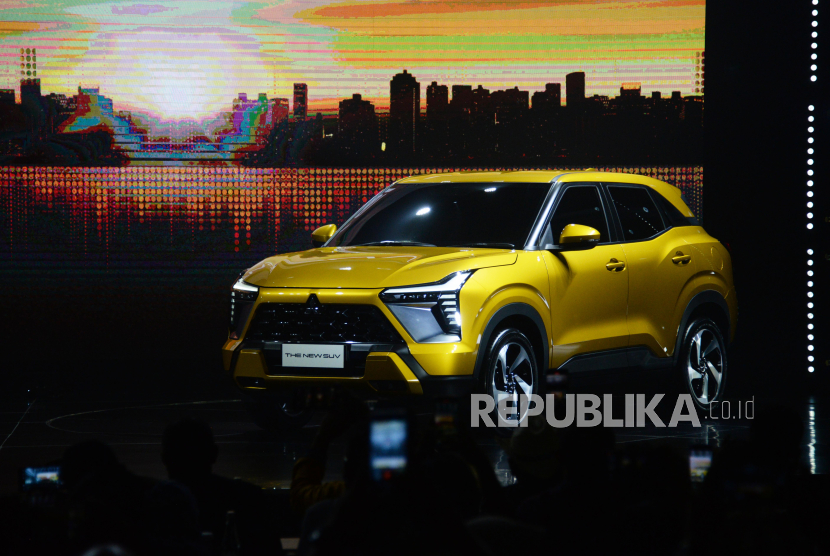 The New SUV Mitsubishi ditampilkan saat peluncuran di Jakarta, Senin (31/7/2023). Mobil ini akan menjadi salah satu bintang di ajang pameran otomotif GIIAS 2023 pada 10 Agustus 2023.