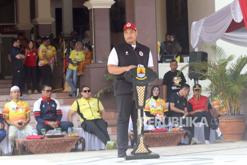 Menteri Pemuda dan Olahraga (Menpora) Dito Ariotedjo membuka Kejuaran Antarkampung (Tarkam) Kemenpora 2023 tingkat Kabupaten Cirebon, Jawa Barat, Rabu (8/11/2023). 