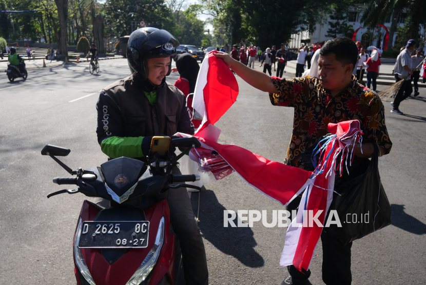 Rayakan HUT RI, PT Sumber Bumi Putera Adakan MBG di Sekolah