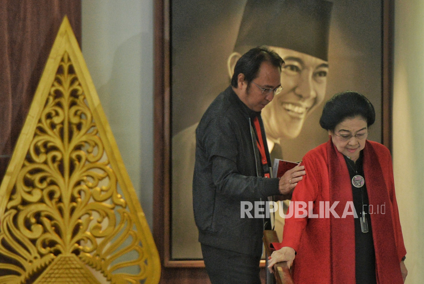 Ketua Umum DPP PDIP Megawati Soekarnoputri usai menyampaikan pidato politik saat perayaan HUT Ke -51 PDIP di Sekolah Partai DPP PDIP, Lenteng Agung, Jakarta Selatan Rabu (10/1/2024). 