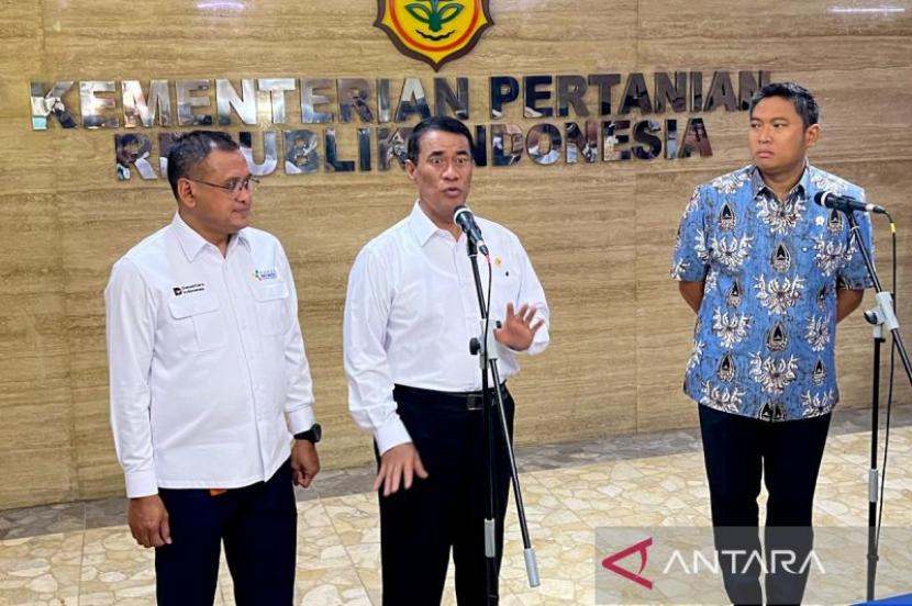 Mentan Siapkan Rp20 Triliun untuk Peternakan Ayam Terintegrasi 2026