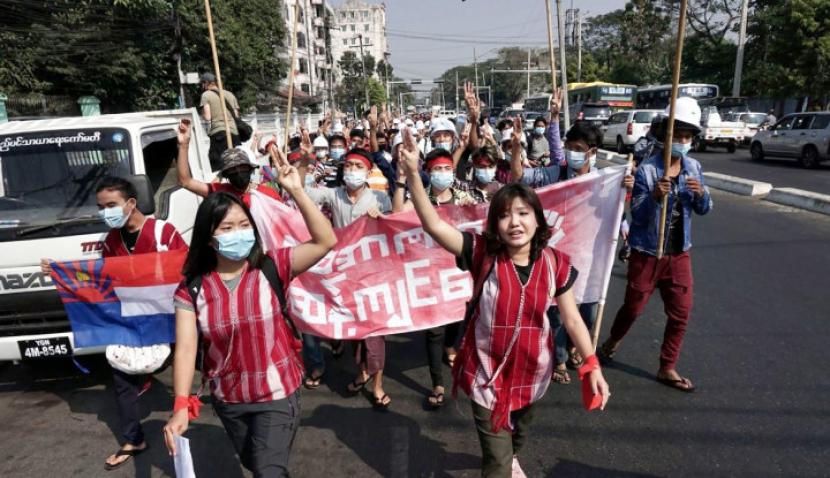 Gurita Bisnis Militer Myanmar, dari Pertambangan hingga Batu Giok dan Ruby (Foto: CNN)