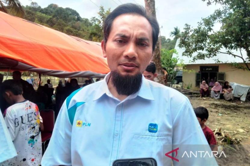 PLN bangun jaringan baru untuk huntara di pedalaman Aceh Barat.